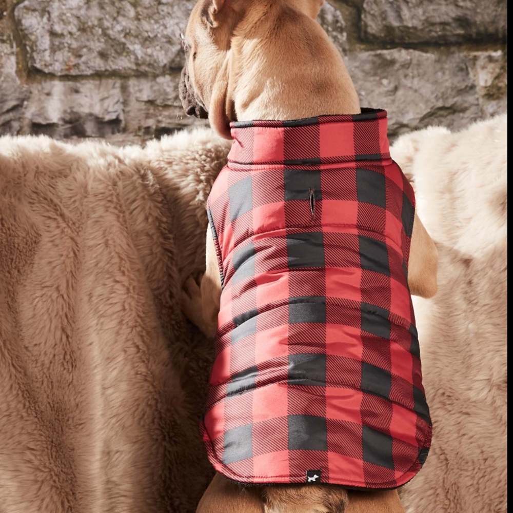 HOTEL DOGGY Red and Black Plaid Dog Vest COAT SIZE MEDIUM NWT